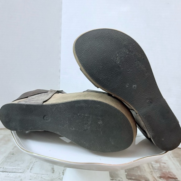 Pierre Dumas Hester-1 Women's Platform Wedge Sandals - Metallic Brown - sz 5.5 - Picture 11 of 12